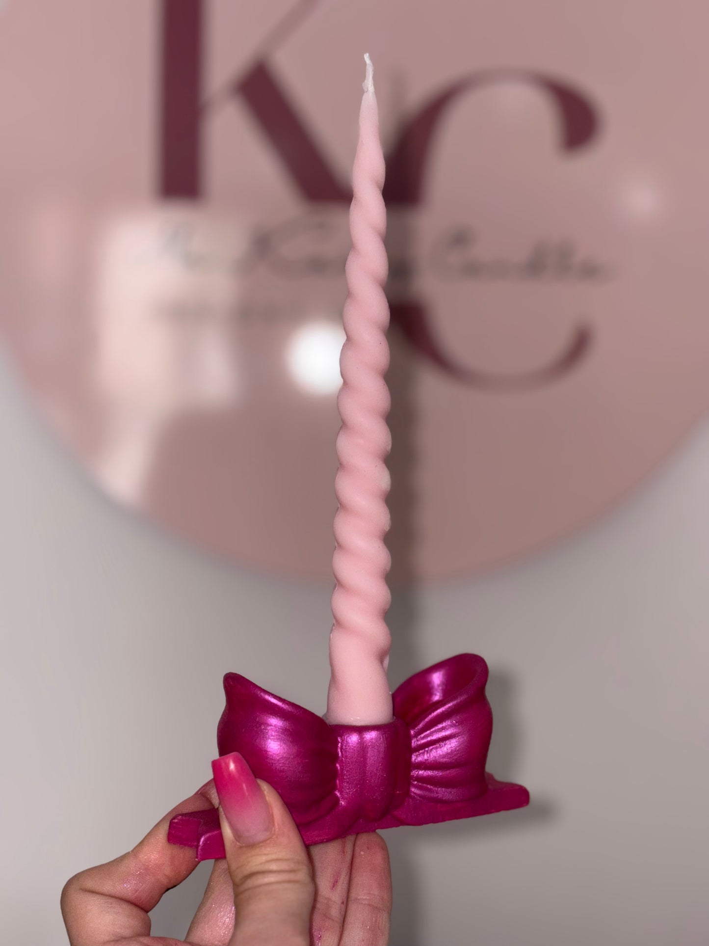 BOUGEOIR NOEUD AVEC SA BOUGIE.