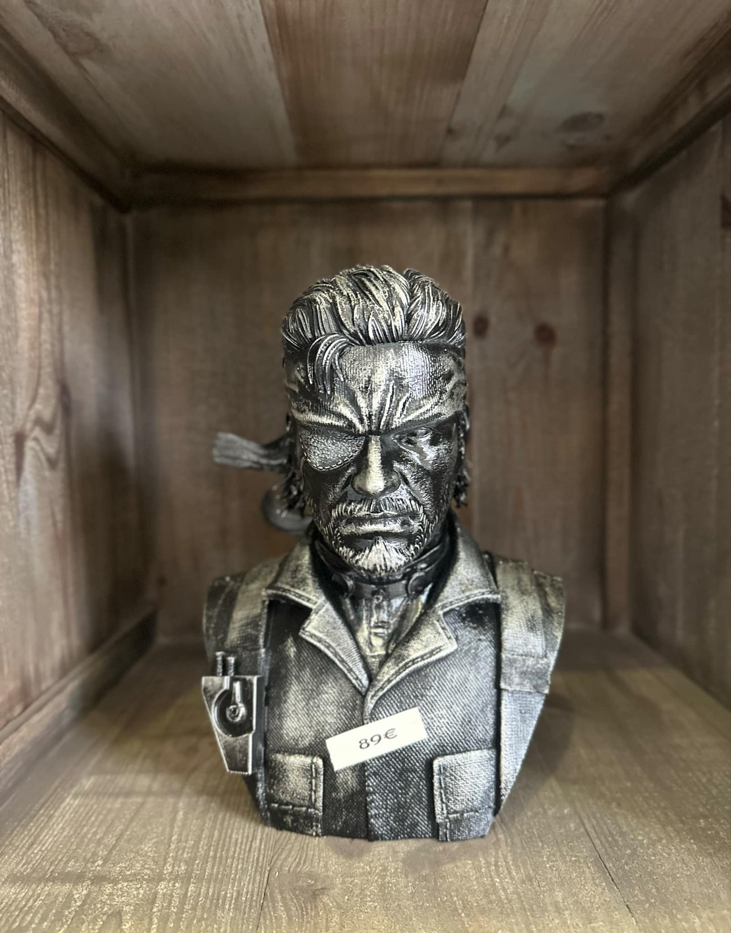 FIGURINE METAL GEAR