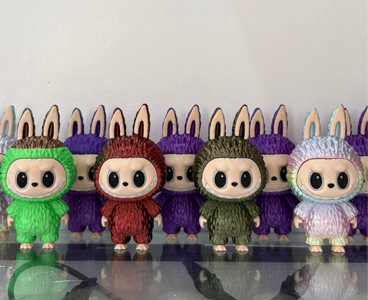 FIGURINE LABUGRRRR.