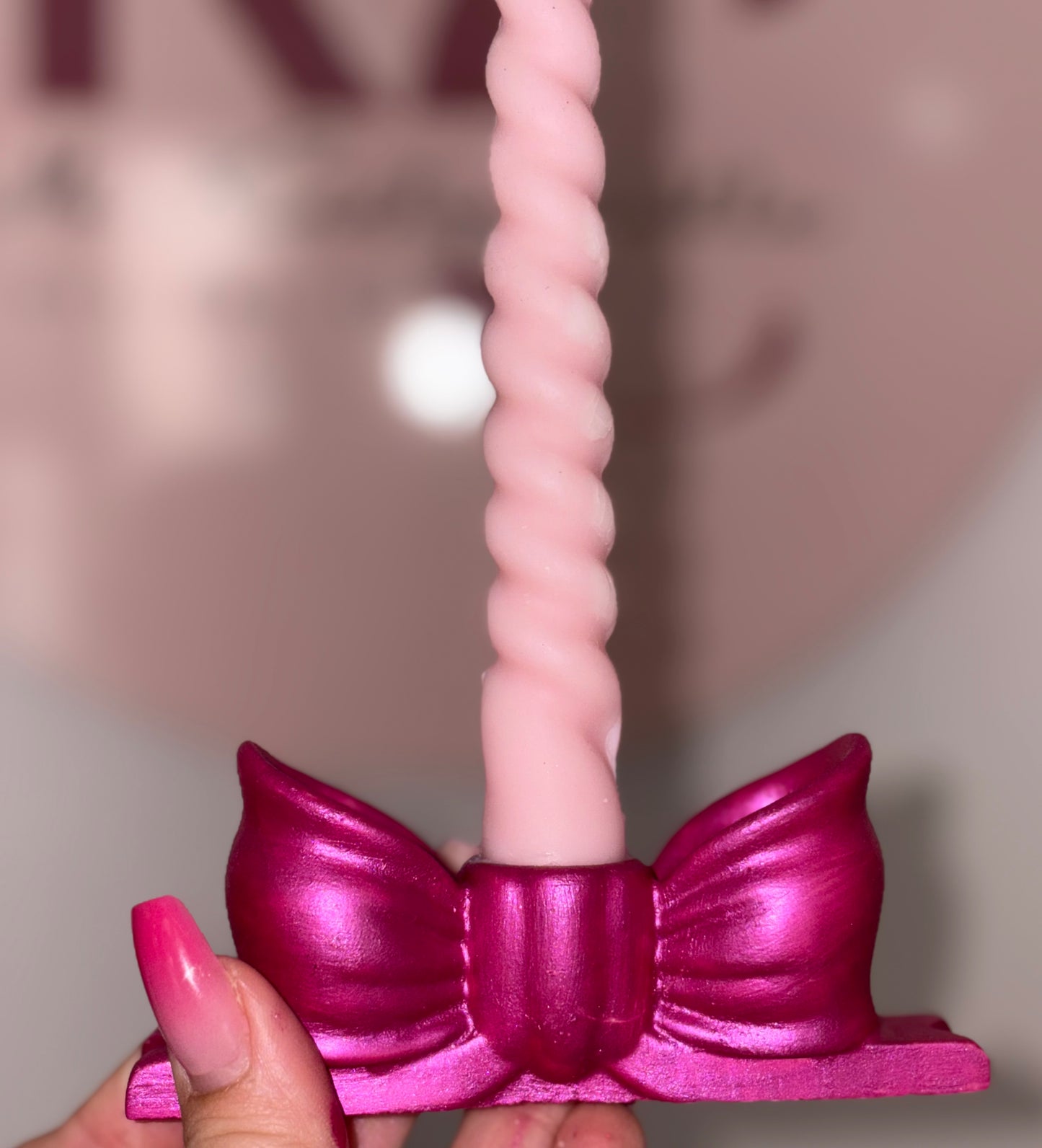 BOUGEOIR NOEUD AVEC SA BOUGIE.